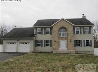 390 Pfister Rd, Jackson, NJ 08527