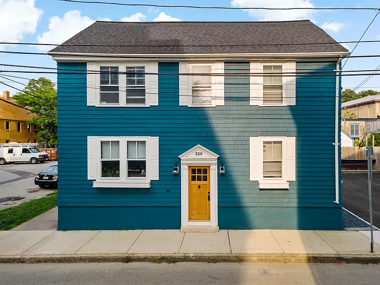 326 Thames St #3 — Photo 2