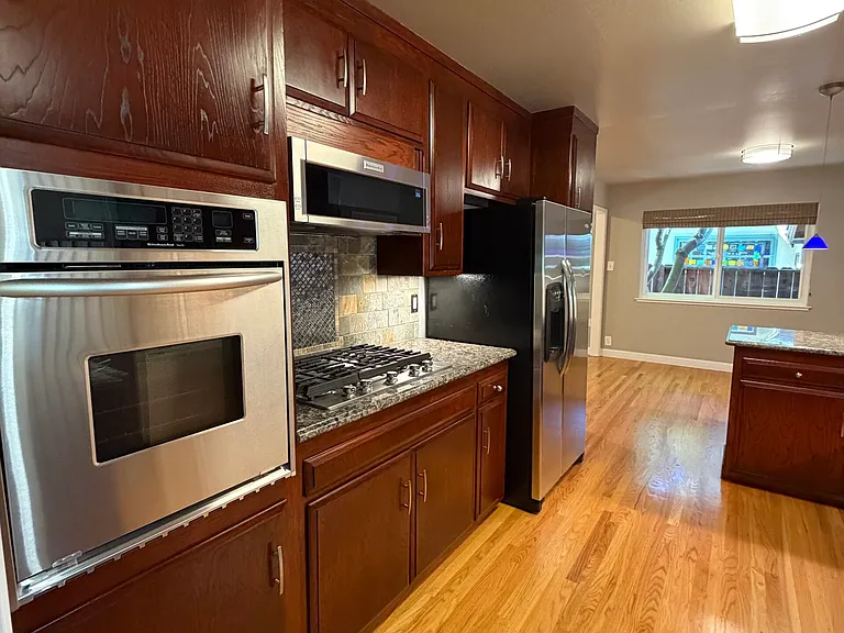 3743 Newark Dr — Photo 11