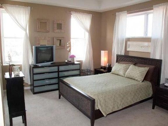 3rd image of 2337 W Wolfram St APT 311