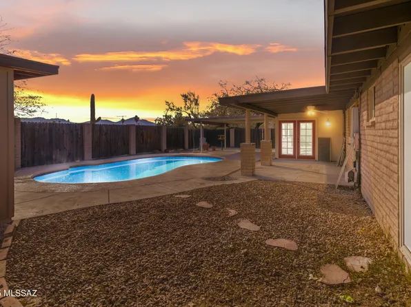 3753 W Wesleyan Dr, Tucson, AZ 85741