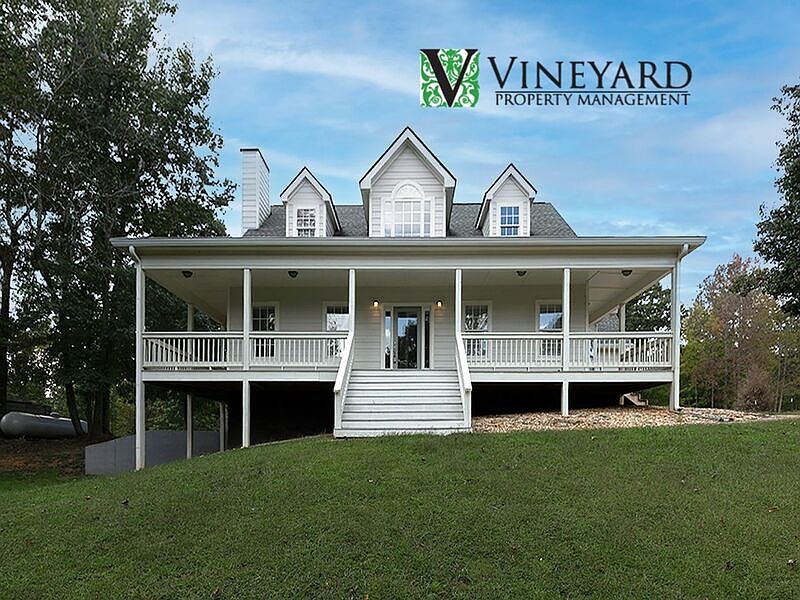 1st image of 745 Fairmount Rd