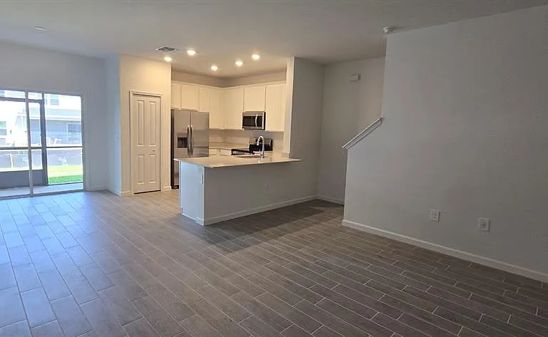 3577 SE 37th Ct — Photo 6