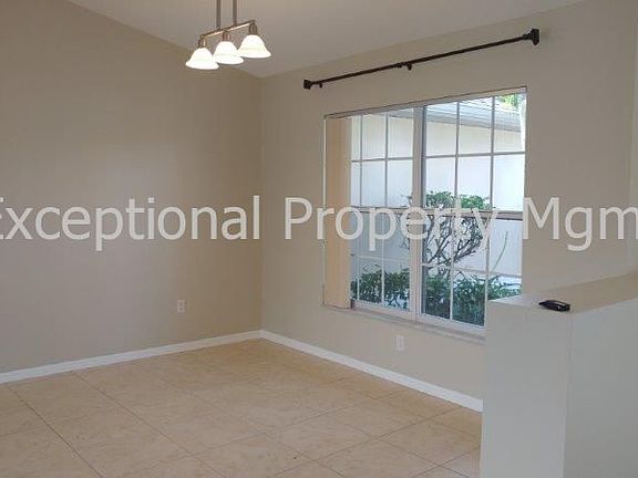 4th image of 2130 Cape Coral Pkwy W