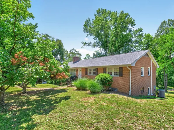 754 Tilman Rd, Charlottesville, VA 22901