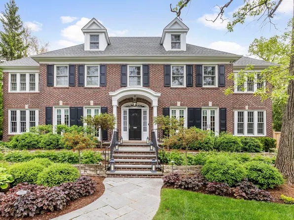 671 Lincoln Ave, Winnetka, IL 60093