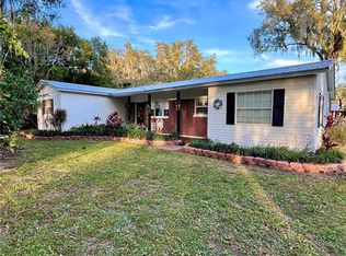 622 S Wiggins Rd, Plant City, FL 33566