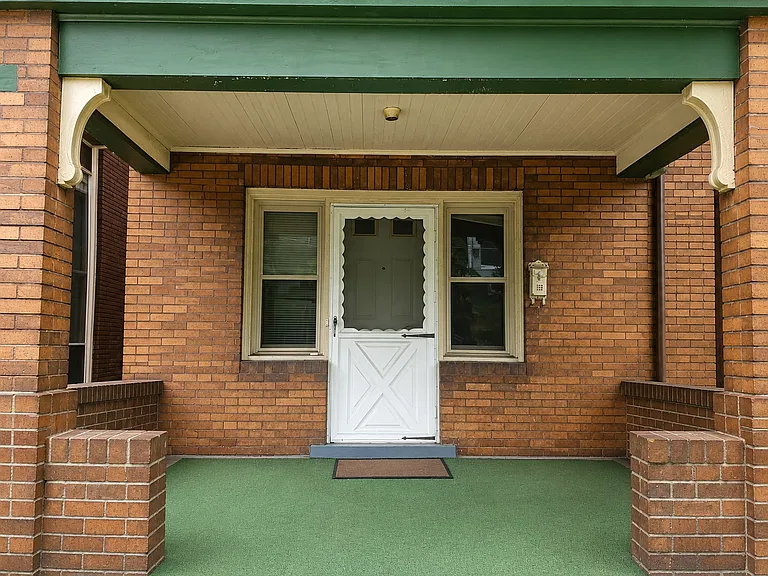 2330 Eldridge St #1 — Photo 8
