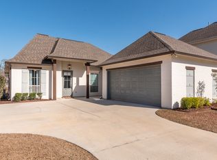 8077 Seville Ct, Baton Rouge, LA 70820