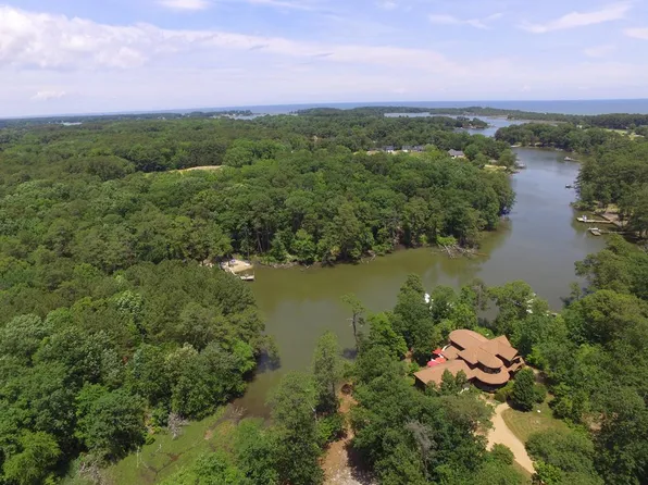 0 Baypointe Ct, Reedville, VA 22539