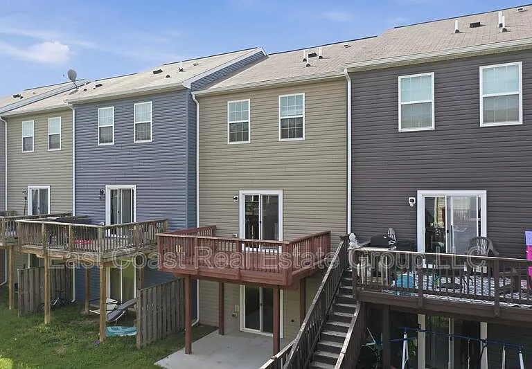202 Magellan Dr — Photo 32