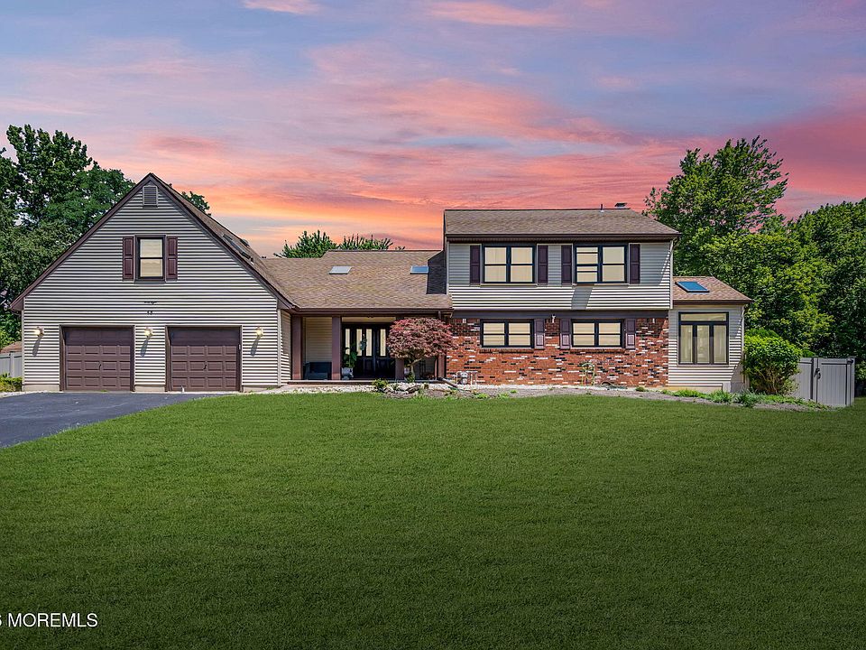 1st image of 48 Alexandria Drive