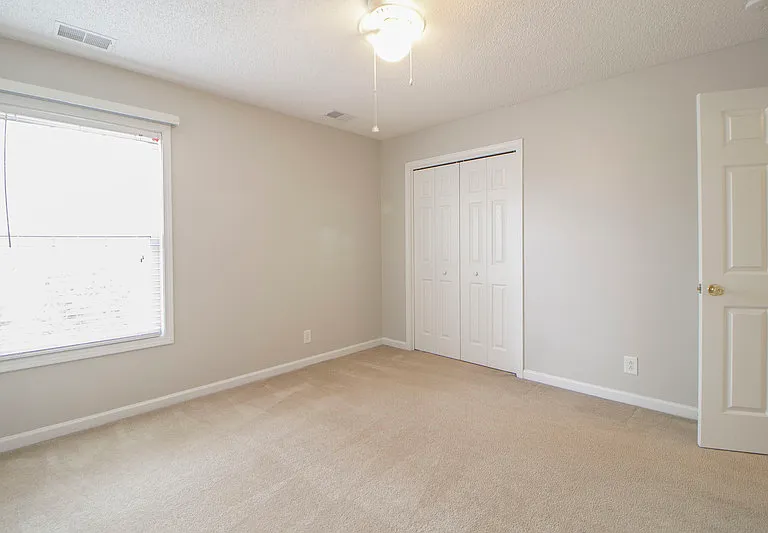 285 Sunny Slope Ct — Photo 11