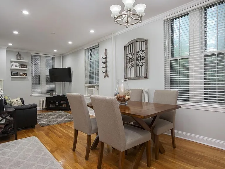 17 Cazenove St #104 — Photo 2