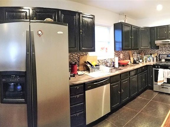 4th image of 37 Jewett Ave