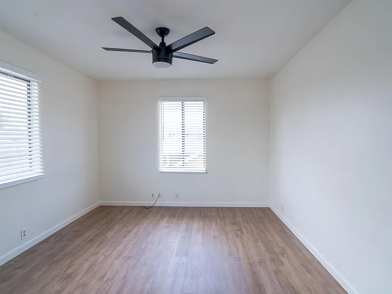4436-44 Wilson Avenue - 4438 — Photo 10
