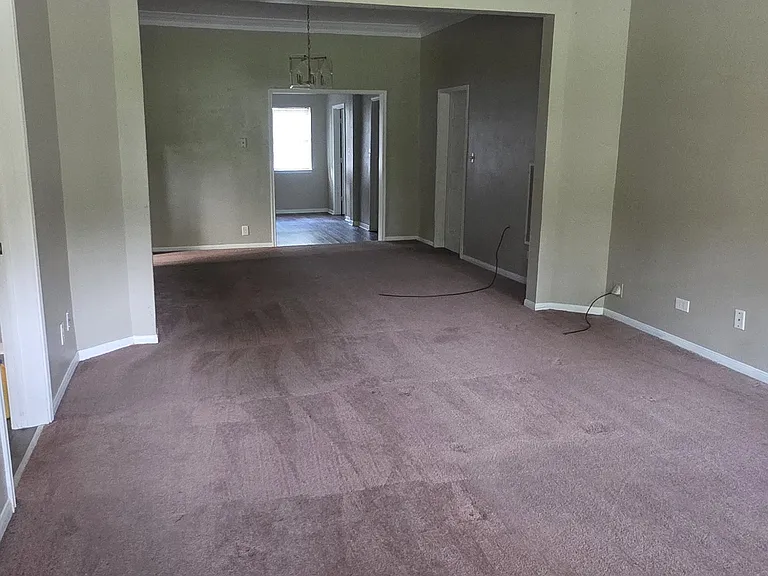 940 Roosevelt Dr — Photo 10