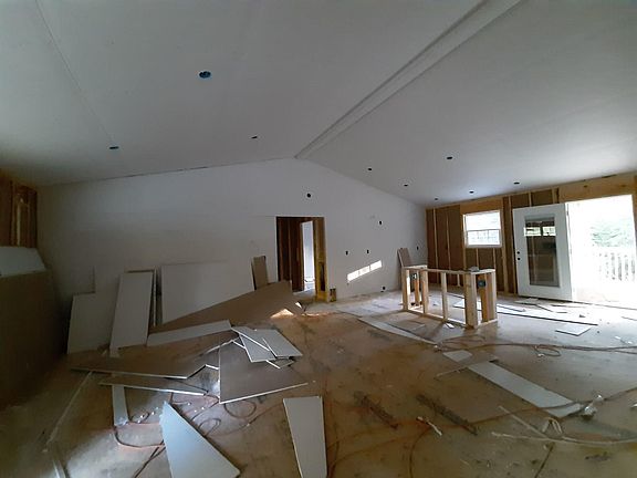 4th image of 650 Kara Dr