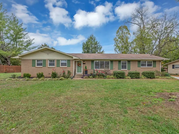 818 Trinity Dr, Murfreesboro, TN 37129