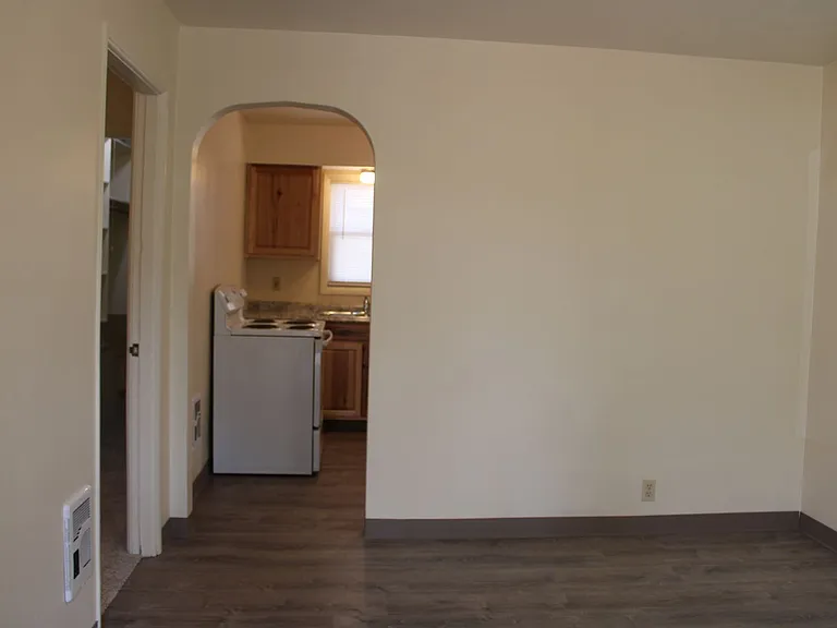610 Stover St — Photo 10