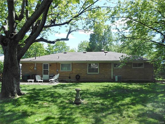 3rd image of 1009 Swango Dr