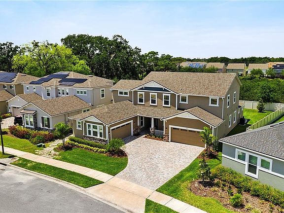 3rd image of 692 Oxford Chase Dr
