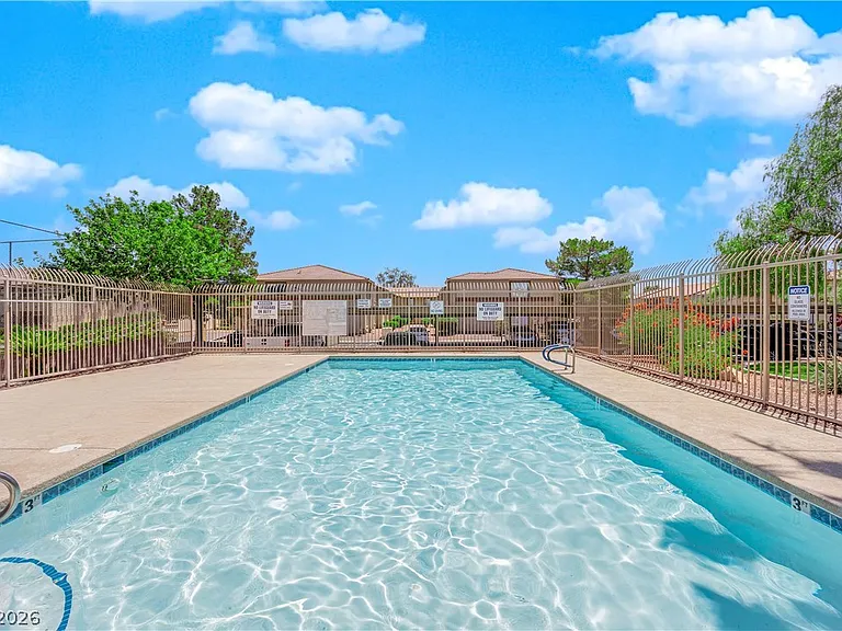 7300 Pirates Cove Rd #2038 — Photo 4