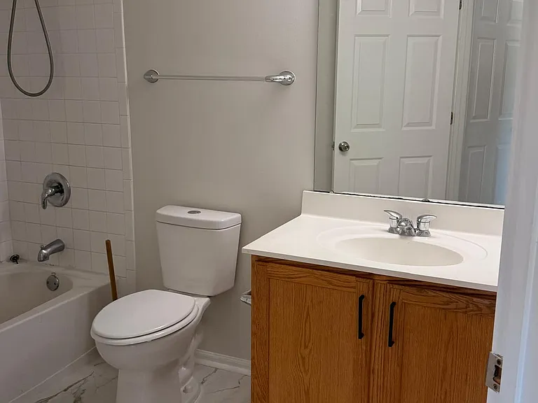 18 Bridle Path Ct — Photo 26
