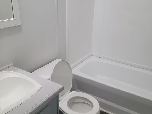3rd image of 310 Pelican Ct