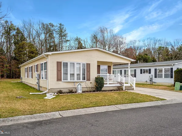 723 Bayberry Ln, Williamstown, NJ 08094