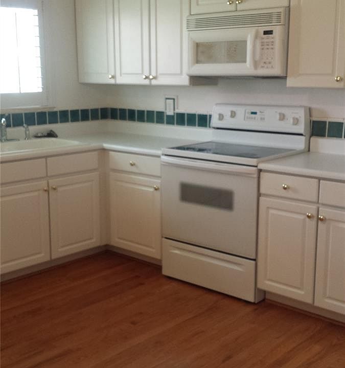 2nd image of 8084 E Oberlin Pl