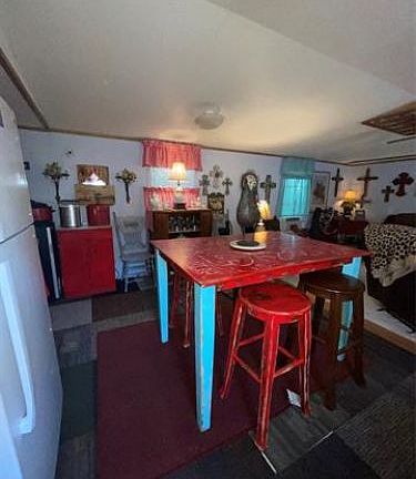 5th image of 106 Buckboard Trl