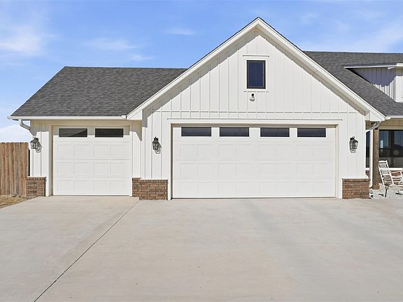 5th image of 4244 Mesa Dr