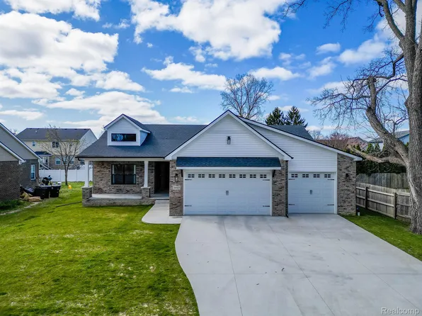 34421 Ann Arbor Trl, Livonia, MI 48150