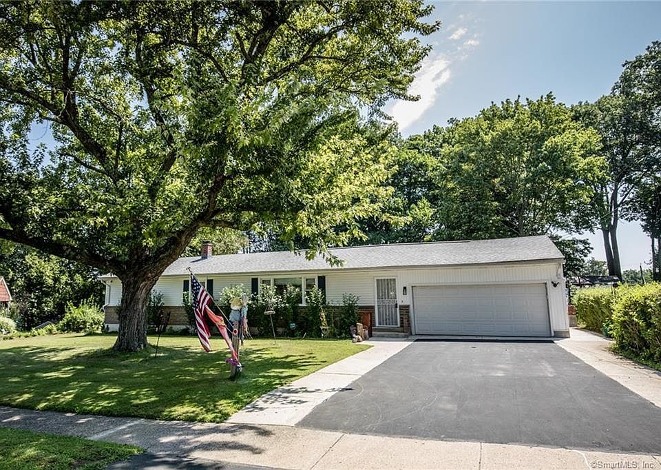 32 Trumbull Dr, Wallingford, CT 06492 Zillow