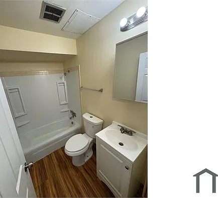 2305 School St #3 — Photo 12