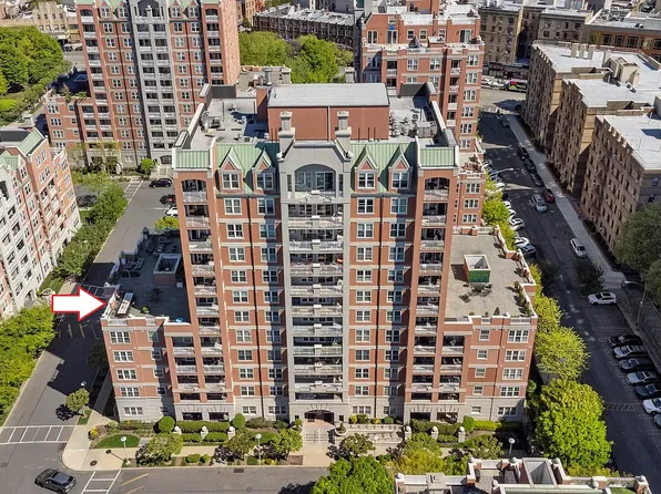 65 Oceana Dr E APT 6C, Brooklyn, NY 11235