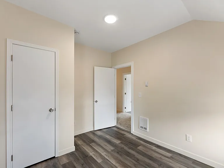 6218 S Warner St — Photo 29
