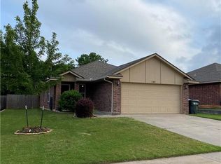 108 Tecumseh Meadows Dr, Norman, OK 73069