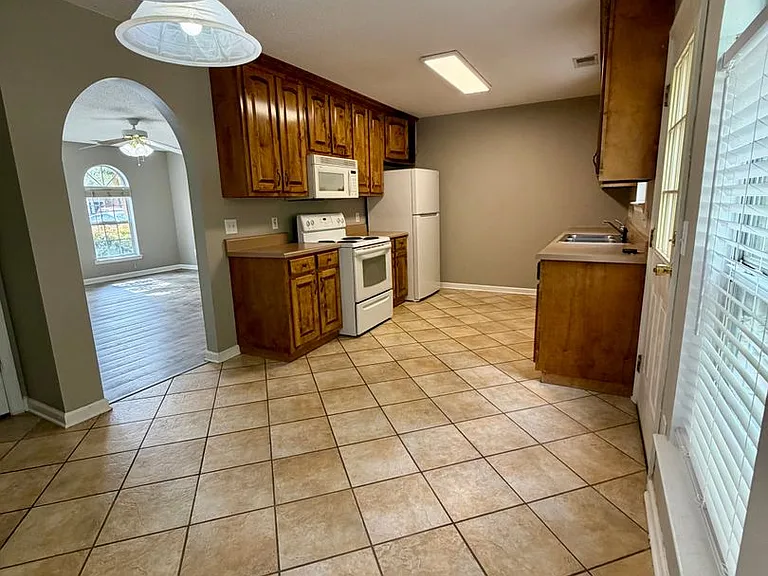 1701 W Oak Dr #252 — Photo 7