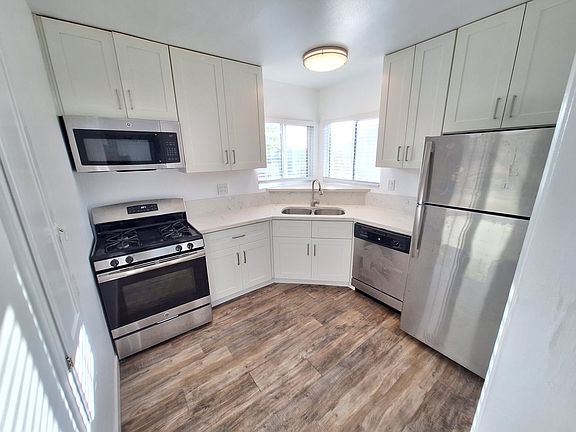 2nd image of 2592 Armacost Ave #641