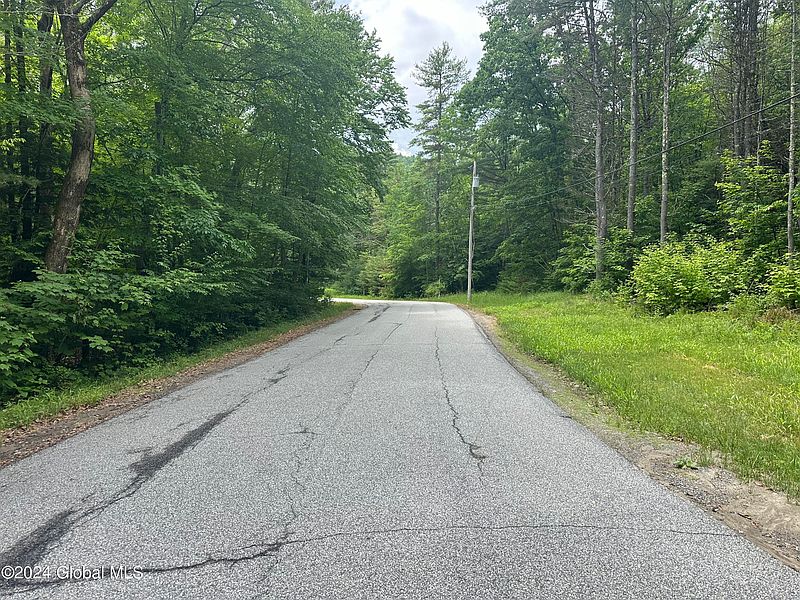 5th image of 49 watershed dr
