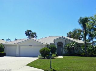 7711 Naples Heritage Dr, Naples, FL 34112