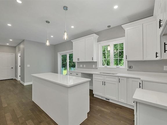 5th image of 60 Jenkins Rd