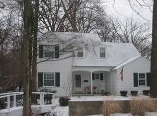 2340 Canterbury Rd, Columbus, OH 43221