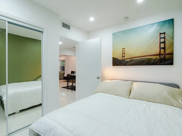 3509 SW 25th Ter — Photo 13