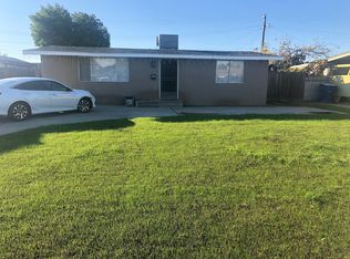 1741 W Metzler Dr, Sanger, CA 93657