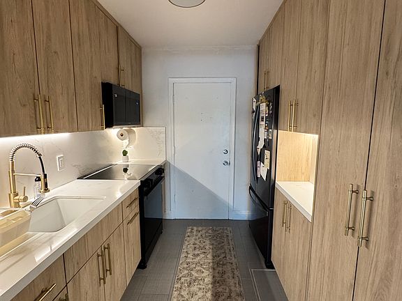 2nd image of 2210 NE 67th St APT 1226