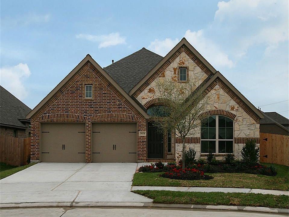 1st image of 3624 Hilltop View Ct