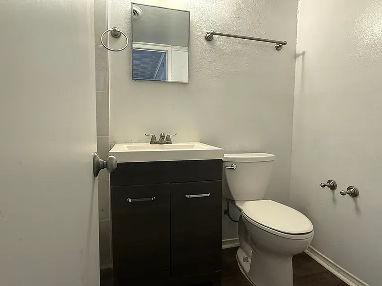 4509 Live Oak St #104 — Photo 8